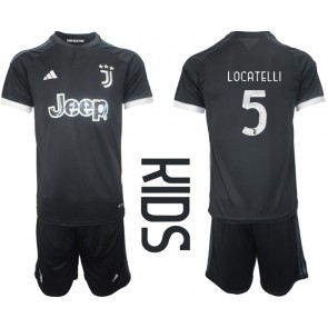 Lacne Dětský Futbalové dres Juventus Manuel Locatelli #5 2023-24 Krátky Rukáv - Tretina (+ trenírky)
